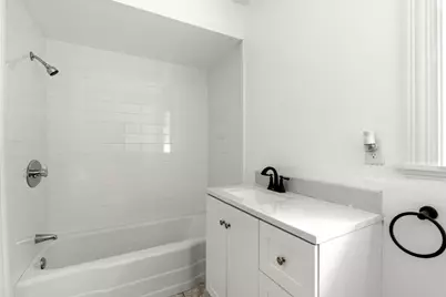 174 Warwick St, Methuen, MA 01844 - Photo 12