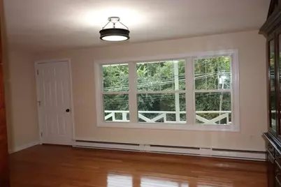 146 Walnut St, Shrewsbury, MA 01545 - Photo 2