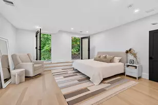 261 Tappan St, Brookline, MA 02445 - Photo 10