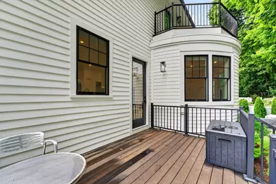 261 Tappan St #1, Brookline, MA 02445 - Photo 10