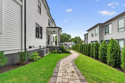 261 Tappan St #1, Brookline, MA 02445 - Photo 32
