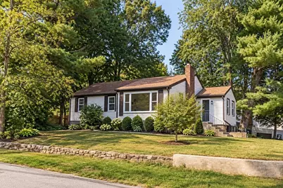 2 Clark Circle, Randolph, MA 02368 - Photo 4