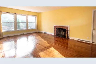92 Cottage Street, Greenfield, MA 01301 - Photo 4