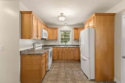 48 Davis St, Taunton, MA 02780 - Photo 14