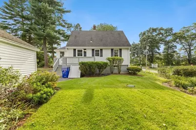 48 Davis St, Taunton, MA 02780 - Photo 6