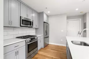 10-16 Everett St, Boston, MA 02128 - Photo 10