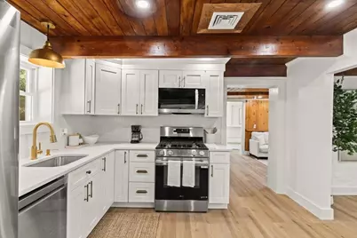 3 Abraham Ave, Freetown, MA 02717 - Photo 10