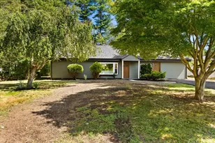 3 Abraham Ave, Freetown, MA 02717 - Photo 4