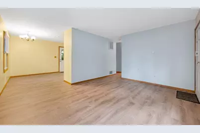 122 Fetherston Ave, Lowell, MA 01852 - Photo 6