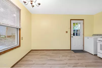 122 Fetherston Ave, Lowell, MA 01852 - Photo 10