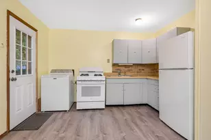 122 Fetherston Ave, Lowell, MA 01852 - Photo 14
