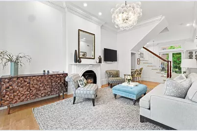 44 Rutland Sq #2, Boston, MA 02118 - Photo 2