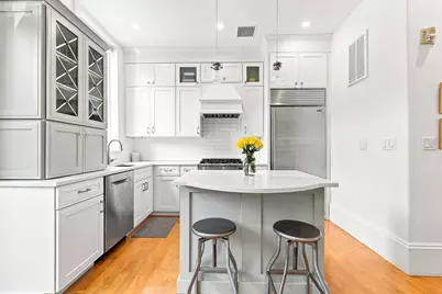 44 Rutland Sq #2, Boston, MA 02118 - Photo 6