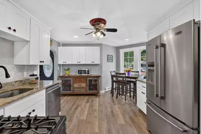 48 Anawan St, Taunton, MA 02780 - Photo 4