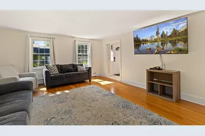 53 Eleanor St, Dartmouth, MA 02747 - Photo 10
