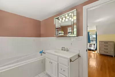 53 Eleanor St, Dartmouth, MA 02747 - Photo 26