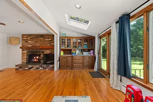 53 Eleanor St, Dartmouth, MA 02747 - Photo 8
