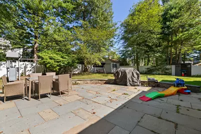53 Eleanor St, Dartmouth, MA 02747 - Photo 30