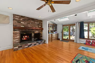 53 Eleanor St, Dartmouth, MA 02747 - Photo 6