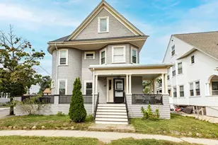 38 Davis St, Quincy, MA 02170 - Photo 1