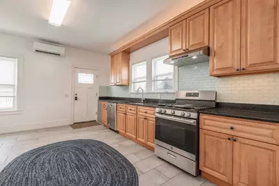 38 Davis St, Quincy, MA 02170 - Photo 6