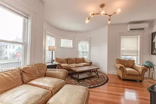 38 Davis St, Quincy, MA 02170 - Photo 10