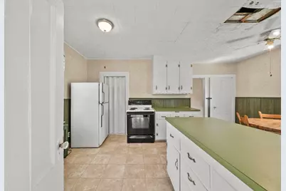76 Harrison Ave, Woburn, MA 01801 - Photo 14
