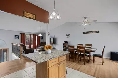 52 Family Dr, Fall River, MA 02721 - Photo 6