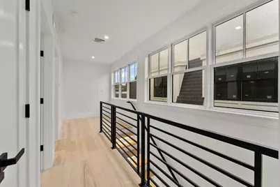 327 Alewife Brook Pkwy #B, Somerville, MA 02144 - Photo 16