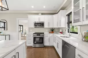 20 Plain St, Boston, MA 02122 - Photo 12
