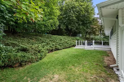 49 Elmwood St, Auburn, MA 01501 - Photo 8