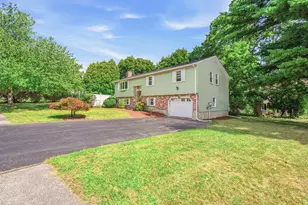 25 Oak Ridge Way, Shrewsbury, MA 01545 - Photo 2