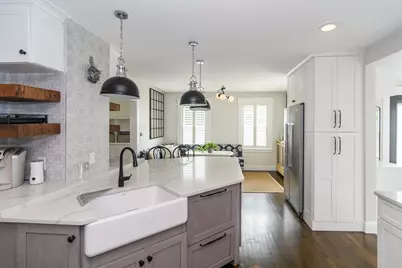 56 Curve Street, Wellesley, MA 02482 - Photo 6