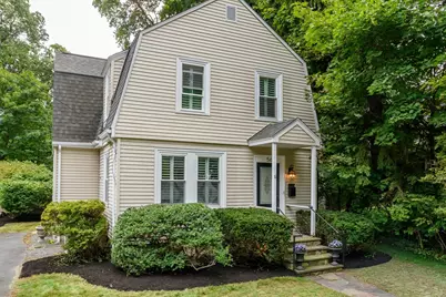 56 Curve Street, Wellesley, MA 02482 - Photo 1