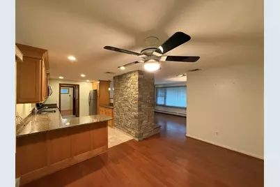 24 Wedgemere Rd, Beverly, MA 01915 - Photo 8