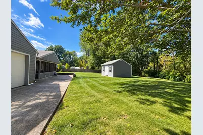24 Wedgemere Rd, Beverly, MA 01915 - Photo 36