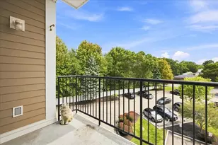 989 East St, Dedham, MA 02026 - Photo 32