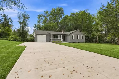 110 Mountain View St, South Hadley, MA 01075 - Photo 4