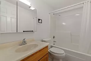 106 Heritage Dr, Northbridge, MA 01588 - Photo 24