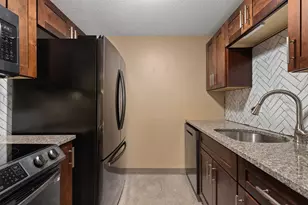 106 Heritage Dr, Northbridge, MA 01588 - Photo 8