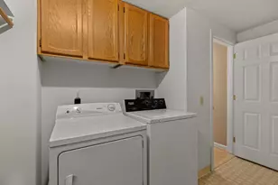 106 Heritage Dr, Northbridge, MA 01588 - Photo 18