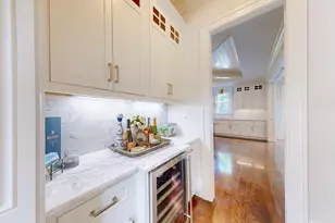 370 Grove St, Needham, MA 02492 - Photo 8