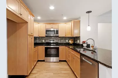 1204 Emerald Court #1204, Tewksbury, MA 01876 - Photo 6