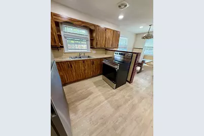48 Chalmers #1, Springfield, MA 01118 - Photo 6