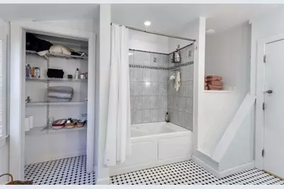 11 Springdale Ave, Wellesley, MA 02462 - Photo 16