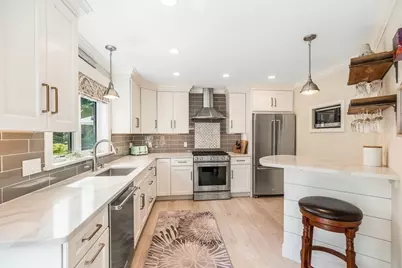 582R Hale #1, Beverly, MA 01915 - Photo 8