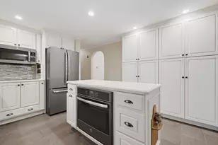 245 Albee Rd, Uxbridge, MA 01569 - Photo 10