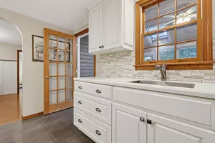 245 Albee Rd, Uxbridge, MA 01569 - Photo 12
