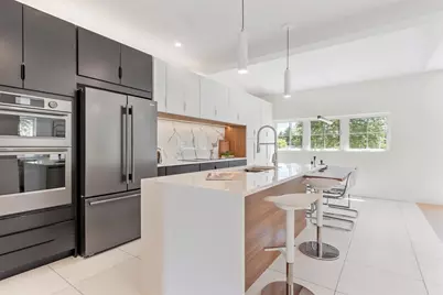 58 Neillian Street, Bedford, MA 01730 - Photo 4