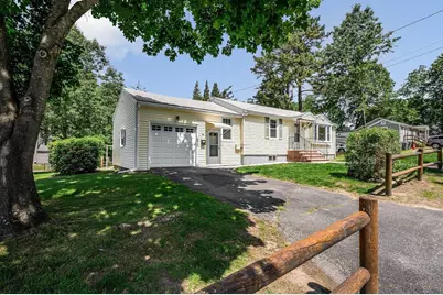 9 Hinckley Rd, Tewksbury, MA 01876 - Photo 2